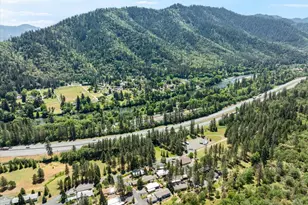 5648 Foothill Blvd, Grants Pass, OR 97526 - Photo 35