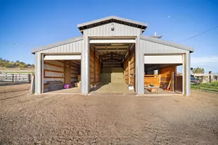 4664 N Mckay Rd, Prineville, OR 97754 - Photo 35