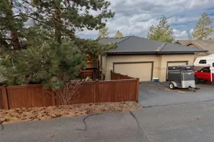 3143 NW Craftsman Dr, Bend, OR 97703 - Photo 27