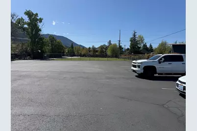 1686 SE N Street, Grants Pass, OR 97526 - Photo 9