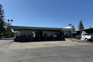 1686 SE N St, Grants Pass, OR 97526 - Photo 1