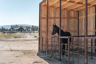 23636 Ten Barr Trl, Bend, OR 97701 - Photo 11
