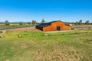 23636 Ten Barr Trl, Bend, OR 97701 - Photo 7