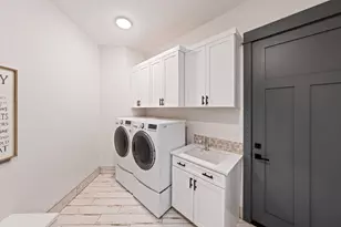 23636 Ten Barr Trl, Bend, OR 97701 - Photo 25