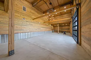 23636 Ten Barr Trl, Bend, OR 97701 - Photo 51