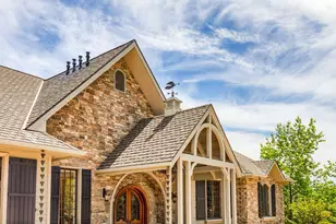 1918 Stevens Rd, Eagle Point, OR 97524 - Photo 5