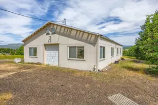 1918 Stevens Rd, Eagle Point, OR 97524 - Photo 69