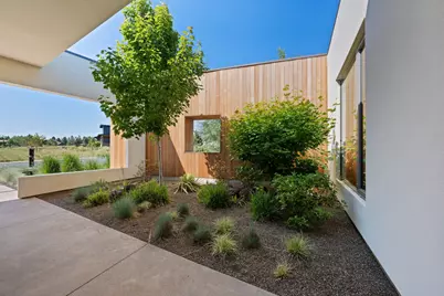 61913 Hosmer Lake Drive, Bend, OR 97702 - Photo 5