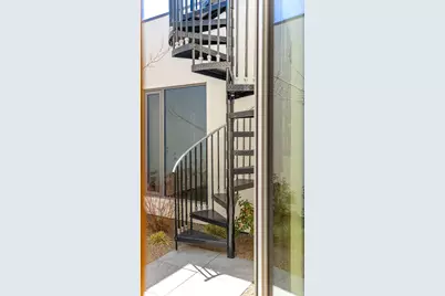 61913 Hosmer Lake Drive, Bend, OR 97702 - Photo 35