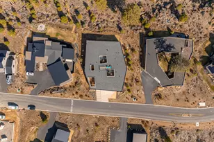 61913 Hosmer Lake Dr, Bend, OR 97702 - Photo 45