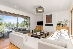 61913 Hosmer Lake Dr, Bend, OR 97702 - Photo 23