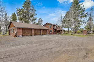 54445 Huntington Rd, Bend, OR 97707 - Photo 11