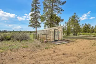 54445 Huntington Rd, Bend, OR 97707 - Photo 91