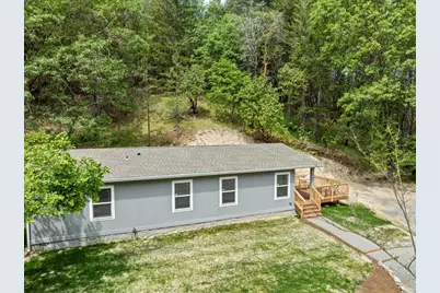 3995 E Evans Creek Road, Rogue River, OR 97537 - Photo 3