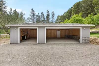 3995 E Evans Creek Road, Rogue River, OR 97537 - Photo 27