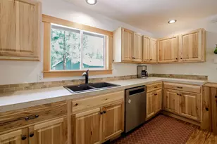 16925 Downey Rd, Bend, OR 97707 - Photo 11