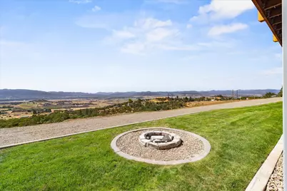 4002 Dry Creek Road, Medford, OR 97504 - Photo 29