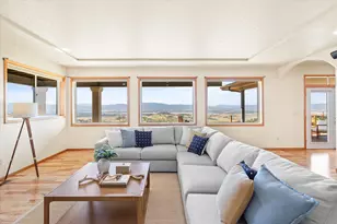 4002 Dry Creek Rd, Medford, OR 97504 - Photo 7