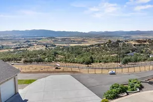 4002 Dry Creek Rd, Medford, OR 97504 - Photo 45