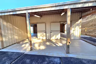 4002 Dry Creek Rd, Medford, OR 97504 - Photo 49