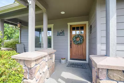 426 SE Cadet Court, Grants Pass, OR 97527 - Photo 5