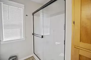 426 SE Cadet Ct, Grants Pass, OR 97527 - Photo 17