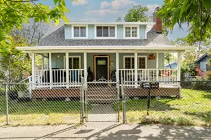 419 NW D St, Grants Pass, OR 97526 - Photo 39