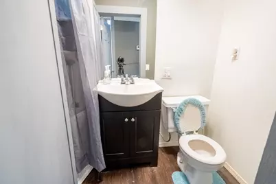 419 NW D Street, Grants Pass, OR 97526 - Photo 17