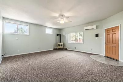 1633 Division Street, Klamath Falls, OR 97601 - Photo 7