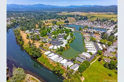 219 Kingsbury Drive, Grants Pass, OR 97526 - Photo 17