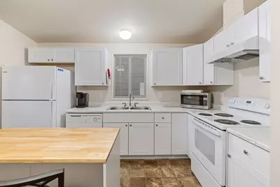 219 Kingsbury Drive, Grants Pass, OR 97526 - Photo 3