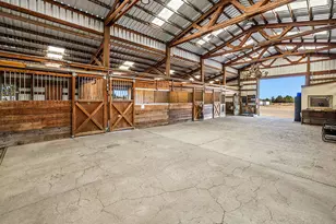 24166 Dodds Rd, Bend, OR 97701 - Photo 47