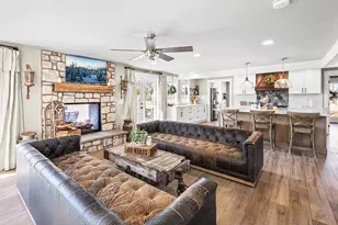 24166 Dodds Rd, Bend, OR 97701 - Photo 9