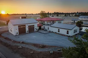 24166 Dodds Rd, Bend, OR 97701 - Photo 47