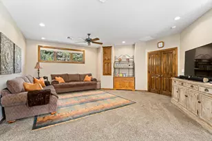 1126 NW Morgan Ln, Grants Pass, OR 97526 - Photo 39