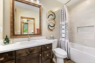 1126 NW Morgan Ln, Grants Pass, OR 97526 - Photo 37