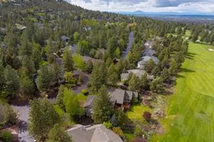 2932 NW Fairway Heights Dr, Bend, OR 97703 - Photo 63