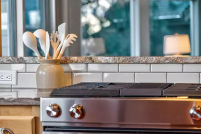 2932 NW Fairway Heights Drive, Bend, OR 97703 - Photo 21