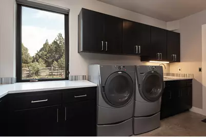 21060 Knott Road, Bend, OR 97702 - Photo 27