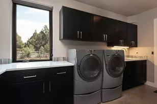 21060 Knott Rd, Bend, OR 97702 - Photo 27