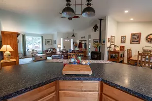 18420 Tumalo Reservoir Rd, Bend, OR 97703 - Photo 15