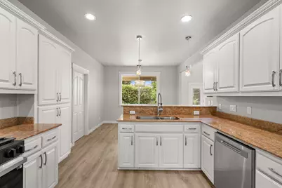 131 Bellerive Drive, Eagle Point, OR 97524 - Photo 11