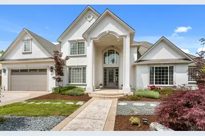 131 Bellerive Drive, Eagle Point, OR 97524 - Photo 1