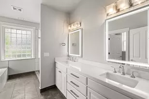 131 Bellerive Dr, Eagle Point, OR 97524 - Photo 23