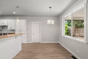 131 Bellerive Dr, Eagle Point, OR 97524 - Photo 19