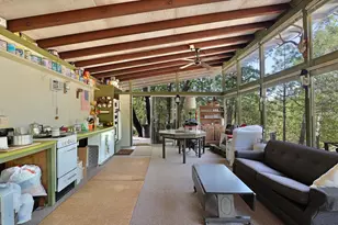 13007 Perry Rd, Central Point, OR 97502 - Photo 11