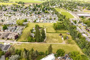 4626 N Pacific Hwy, Central Point, OR 97502 - Photo 23