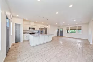 22 SE Hoff Ln, Madras, OR 97741 - Photo 3