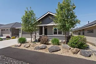 2771 NW 23rd Loop, Redmond, OR 97756 - Photo 1