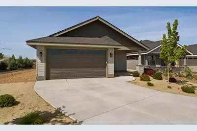 2525 NW Redwood Circle #18, Redmond, OR 97756 - Photo 3